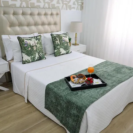 Surf & Ocean House * Назаре